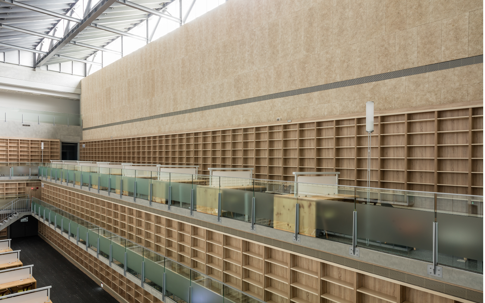室內吸音牆安裝於政治大學達賢圖書館