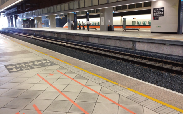 戶外交通設施降噪安裝於臺灣高鐵左營站月台